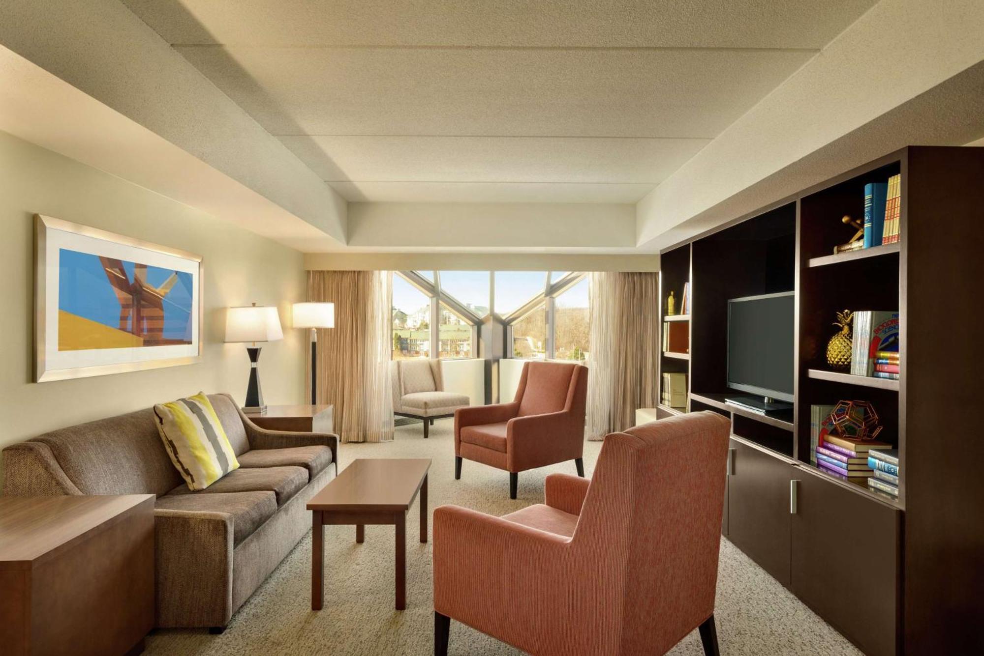 Embassy Suites By Hilton Milwaukee Brookfield Extérieur photo